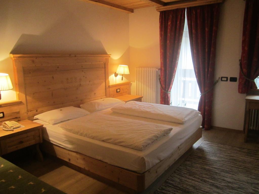 Hotel Corona Krone Selva di Val Gardena Pokój zdjęcie