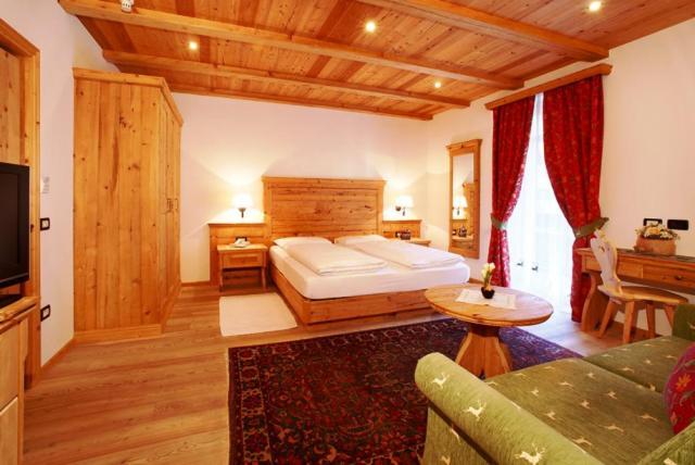 Hotel Corona Krone Selva di Val Gardena Zewnętrze zdjęcie