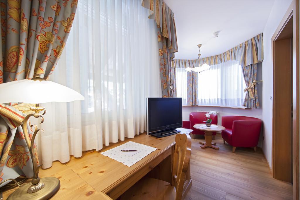 Hotel Corona Krone Selva di Val Gardena Zewnętrze zdjęcie