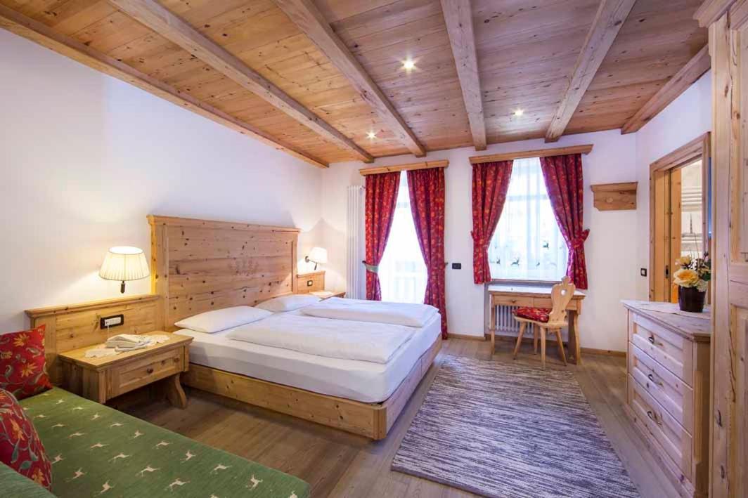 Hotel Corona Krone Selva di Val Gardena Zewnętrze zdjęcie